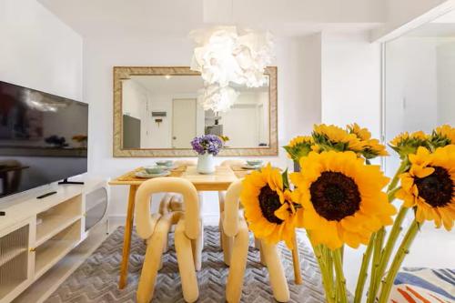 Jing'sCrib 2BR Apartment by Azure Near Manila International Airport, Manila (foto 2)