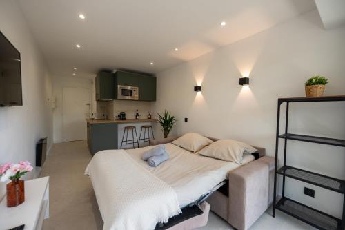 Studio idéalement situé résidence front de mer (Studio idealement situe residence front de mer) in 聖羅蘭度瓦