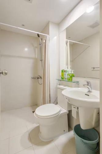 Jing'sCrib 2BR Apartment by Azure Near Manila International Airport, Manila (foto 5)