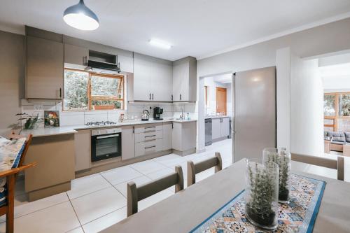 Kitchen, Guesthouse Grace At The Bay in Mossel Bay