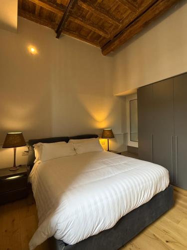 Spiriti Home Apartment , New Opening Piazza di Pietra, Rom (Foto 3)