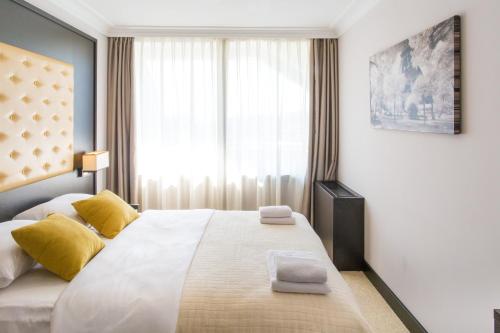 Hotel Swiss Holiday - image 4