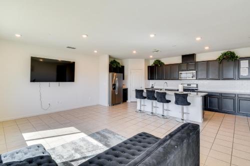 WFH-Friendly Getaway with Yard in Manteca! in 曼提加