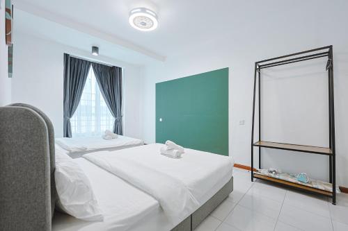 Elegant Studio Escape at Emerald Avenue Cameron Unit 4-03