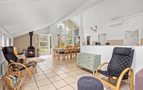  5 Bedroom Lovely Home In Oksbøl in Oksbøl