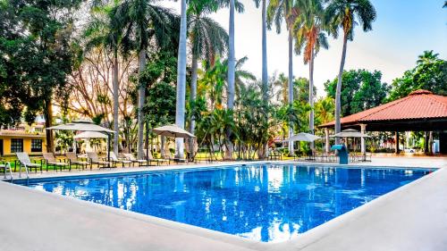 InHouse Select Hacienda Tres Rios Hotel Culiacan - 수영장