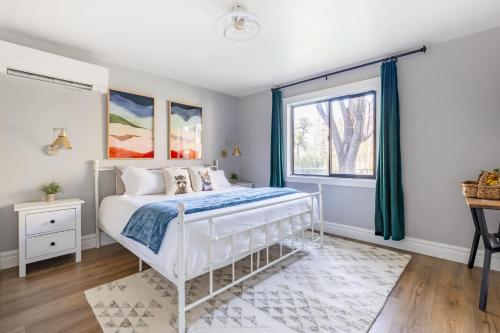 Mtn Escape by Trails & Parks