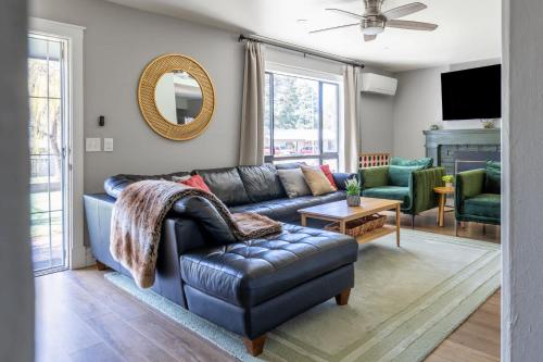 Mtn Escape by Trails & Parks