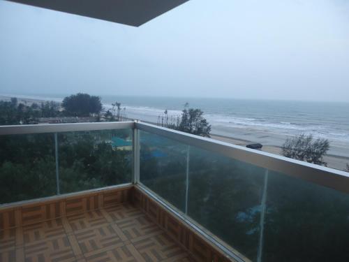 전망, 니쇼르고 호텔 & 리조트 (Neeshorgo Hotel & Resort) in 콕스 바자르