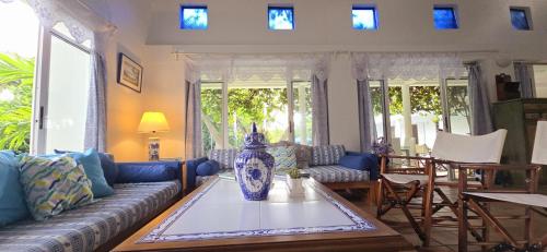 共用Lounge/電視區, Casa Serena, azul , club Puerto Peñalisa Ricaurte (Casa Serena, azul , club Puerto Penalisa Ricaurte) in 里卡奧特