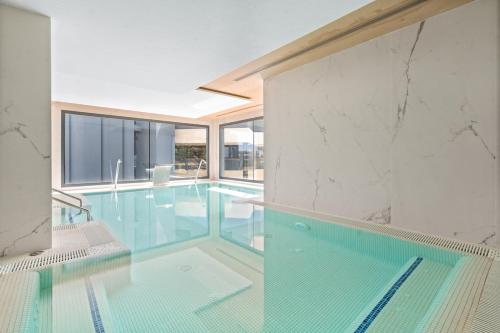 Oasis 325 with private garden & wellnes, Estepona (foto 3)