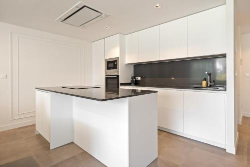 Oasis 325 with private garden & wellnes, Estepona (foto 6)