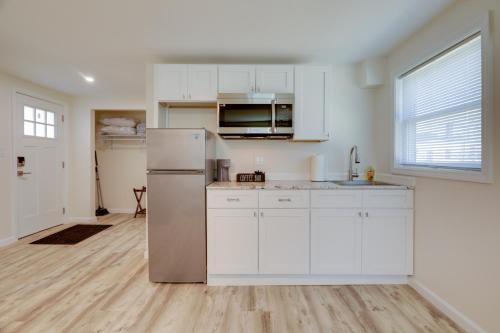 3 Mi to Onset Beach Sleek Apartment in Wareham 3 Mi to Onset Beach Sleek Apartment in Wareham