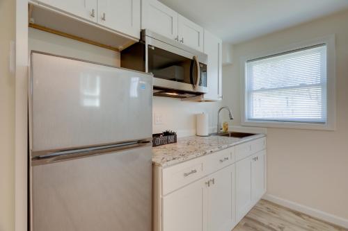 3 Mi to Onset Beach Sleek Apartment in Wareham 3 Mi to Onset Beach Sleek Apartment in Wareham