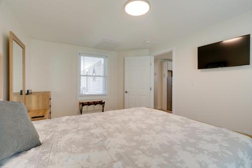 3 Mi to Onset Beach Sleek Apartment in Wareham 3 Mi to Onset Beach Sleek Apartment in Wareham