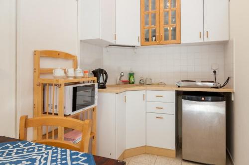 one room studio apartment and garden in 마즈크레트 베티아