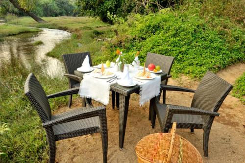 مطعم, Meriyanda Nature Retreat in 7 Th Hosakote