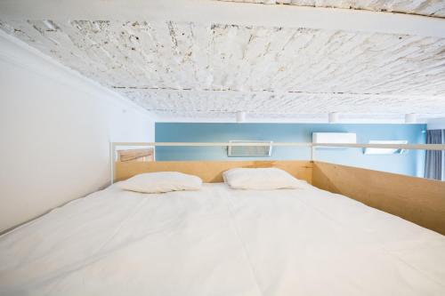 Comfort & Modern Studio by Market Square with AC AS Home S5, Breslau (Foto 9)