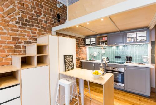 Comfort & Modern Studio by Market Square with AC AS Home S5, Breslau (Foto 7)
