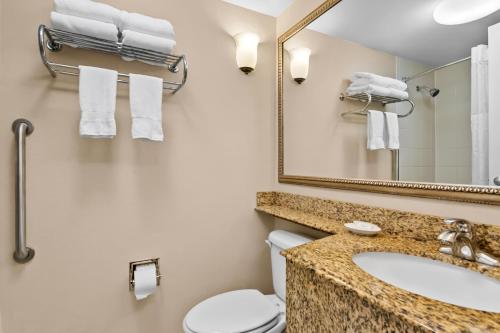 Clarion Inn North Haven - New Haven North