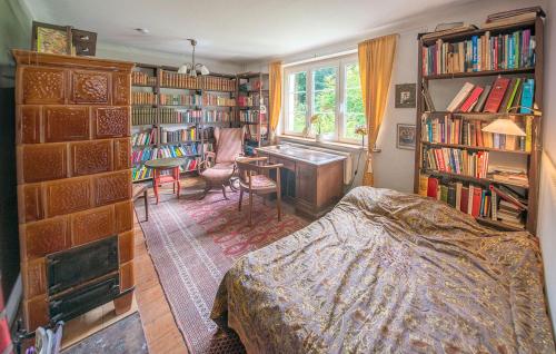 2 Bedroom Gorgeous Home In Stechlin in Stechlin
