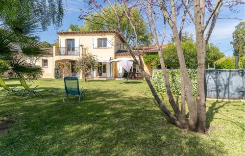 Stunning Home In Saint-Raphaël