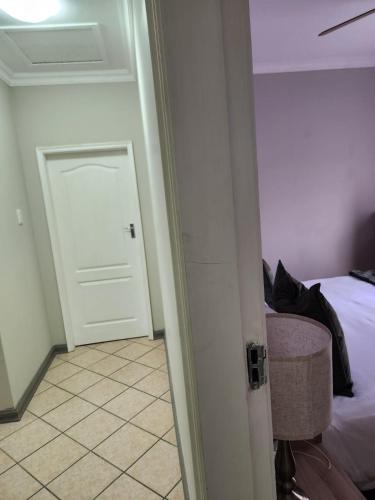 The Hills at 1 Meeu The Hills at 1 Meeu