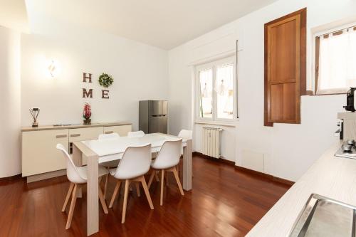 Kitchen, [a step from Cinque Terre] Nest of Charm in La Spezia