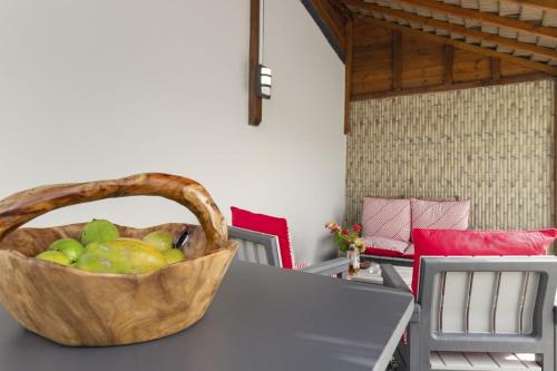 Instalações, La Paillotte in Berard