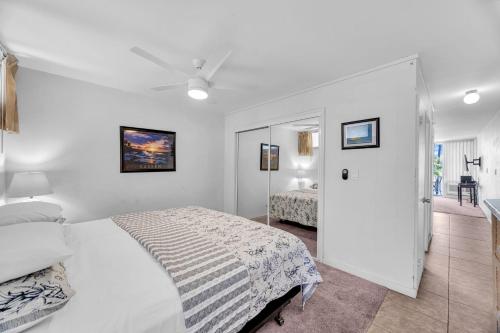 Hale Kai O'Kihei 301 - image 2