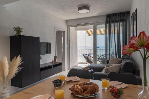 共用Lounge/電視區, Ocean front apartment with stunning view in 加菲薩