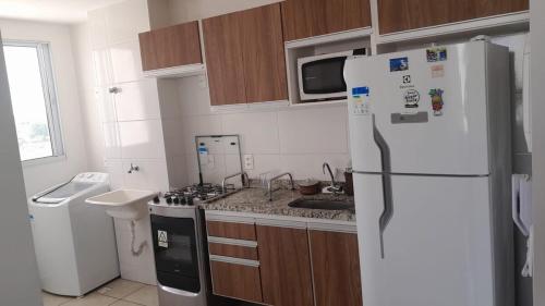 Apartamento condomínio (Apartamento condominio) in บาร์เรโตส