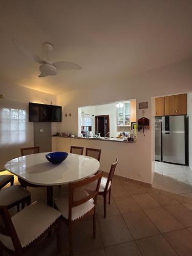 Casa Aconchegante Marina Guaruja in Pereque