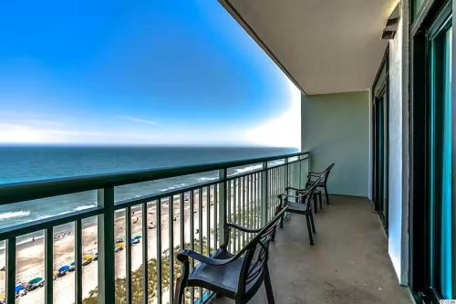 Luxury 2br 2 ba beachfront condo