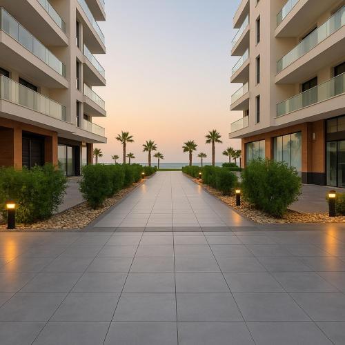 Beachfront Chalet in Porto Said with Pool, `Ezbet Shalabi el-Rûdi