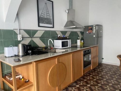 Apartamento con Encanto y Patio Privado, Cerca de Playa Pocitos