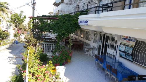 Ozgun Apart Otel Kusadasi