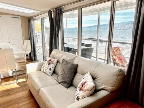 Peachland Beach Resort