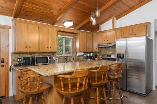 Evergreen - 3BR/2BA Home - image 12
