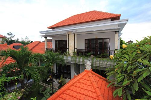 Gatra Ubud Inn