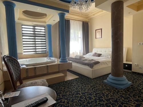Hotel Venecia Palace - main image
