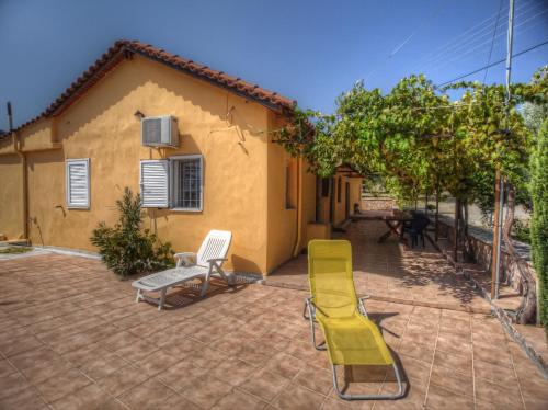  Gerofotis Country House, Unterkunft in Yéfira