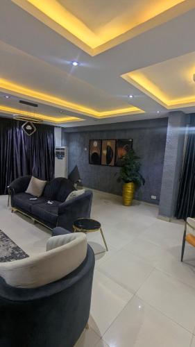Three-Bedroom Apartment room in Posh Waterfront 3bedroom 24hrs light Netflix PS 5 Snooker Swimming pool in Lekki Luxury Flats Admiralty Way Lekki Phase 1
