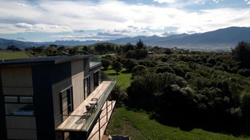 Sleek, Elevated Views, Hidden, Каикоура (фото 2)