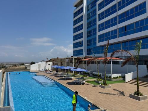 Cima Blanca Apt by Cumbre Blanca con vista al mar y piscina