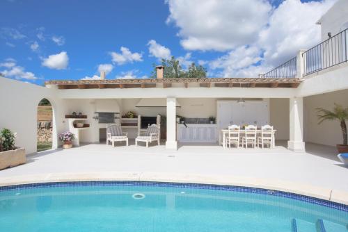 Finca Batlet - image 13