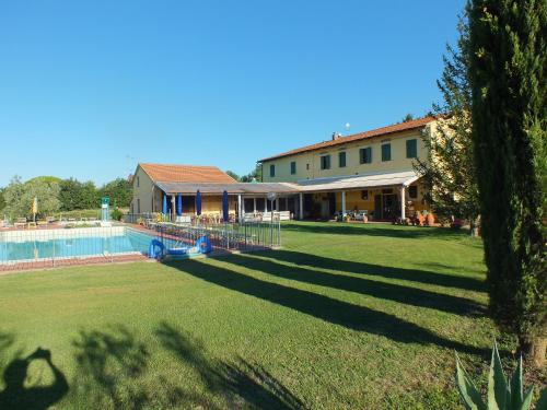 Басейн, Agriturismo San Martino in Понсако