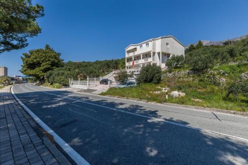 Apartments and rooms with parking space Podgora, Makarska - 23916 2