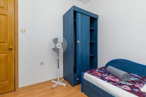 Three-Bedroom Apartment with Balcony and Sea View image 10