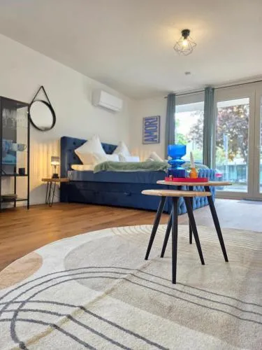 Design I 1-Zimmer-Apartments I Klimaanlage I Boxspring I Parkplatz in Weil am Rhein, Deutschland